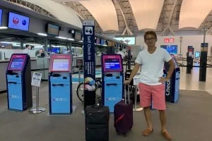 [海外仕様のiPhoneを求めてシンガポール旅行記2] シンガポール出発の日。涼しくなってきたけど真夏の服装で関空にGO！