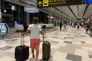 [海外仕様のiPhoneを求めてシンガポール旅行記8] シンガポール・チャンギ国際空港に到着！ジュエルに急げ！