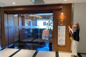 [コロナ後初海外旅行！夏休みグアム旅行記9] カードラウンジ健在！有料だけどビールを注文♪