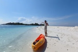 【海外旅行LIVE | 18年5月4日】カヤックで向かいの無人島へ