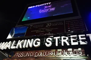 Walking Street in Pattaya / STORY 18 - Cheap Pattaya Trip in Jul 2016