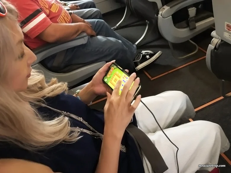 【ジェットスター国内線】座席表と乗り方完全ガイド！エコノミー座席の広さ・機内食比較
