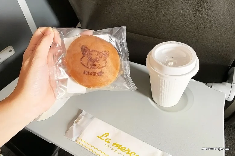 【ジェットスター国内線】座席表と乗り方完全ガイド！エコノミー座席の広さ・機内食比較