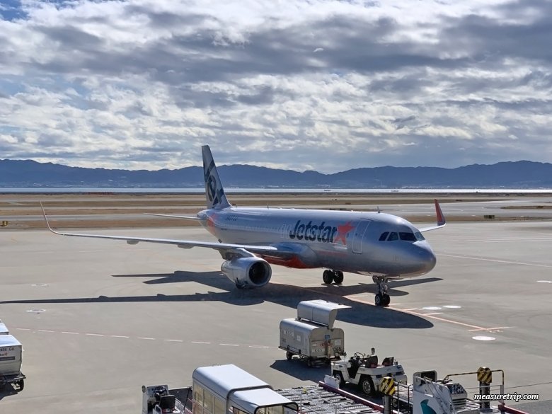 ジェットスター A322 エコノミークラス搭乗記：大阪（関西空港）⇔沖縄 