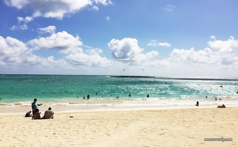 家族4人夏休みハワイ旅行の予算は？